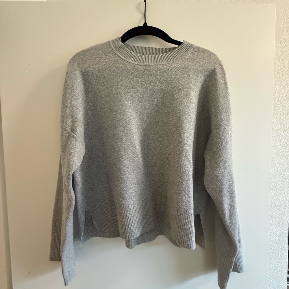 Abercrombie & Fitch Gray LuxeLoft Women's Sweater